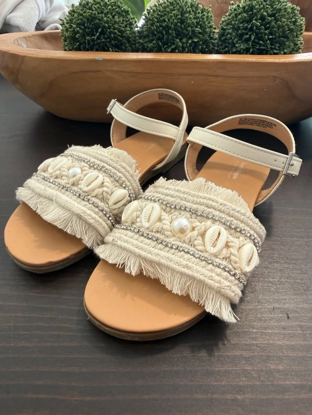 Girls Haute hippie sandals